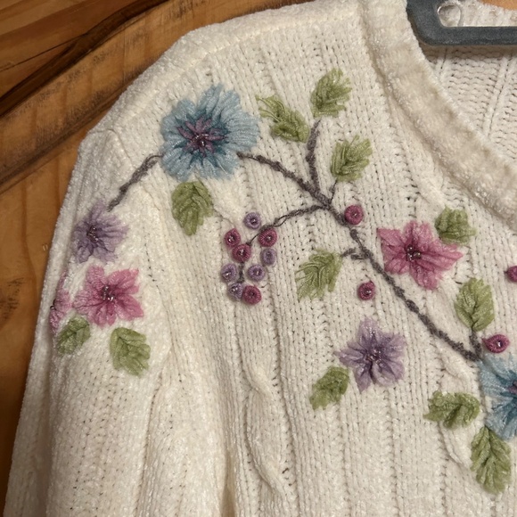 Alfred Dunner Embroidery Petite XL Sweater - Picture 5 of 6